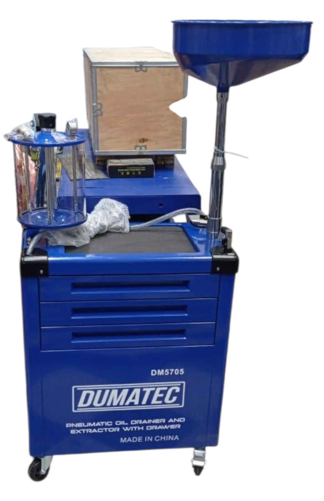 طرمبة شفط زيت دولاب مع العدة كامل دوماتك DM5705 طرمبة شفط زيت دولاب مع العدة كامل دوماتك DM5705